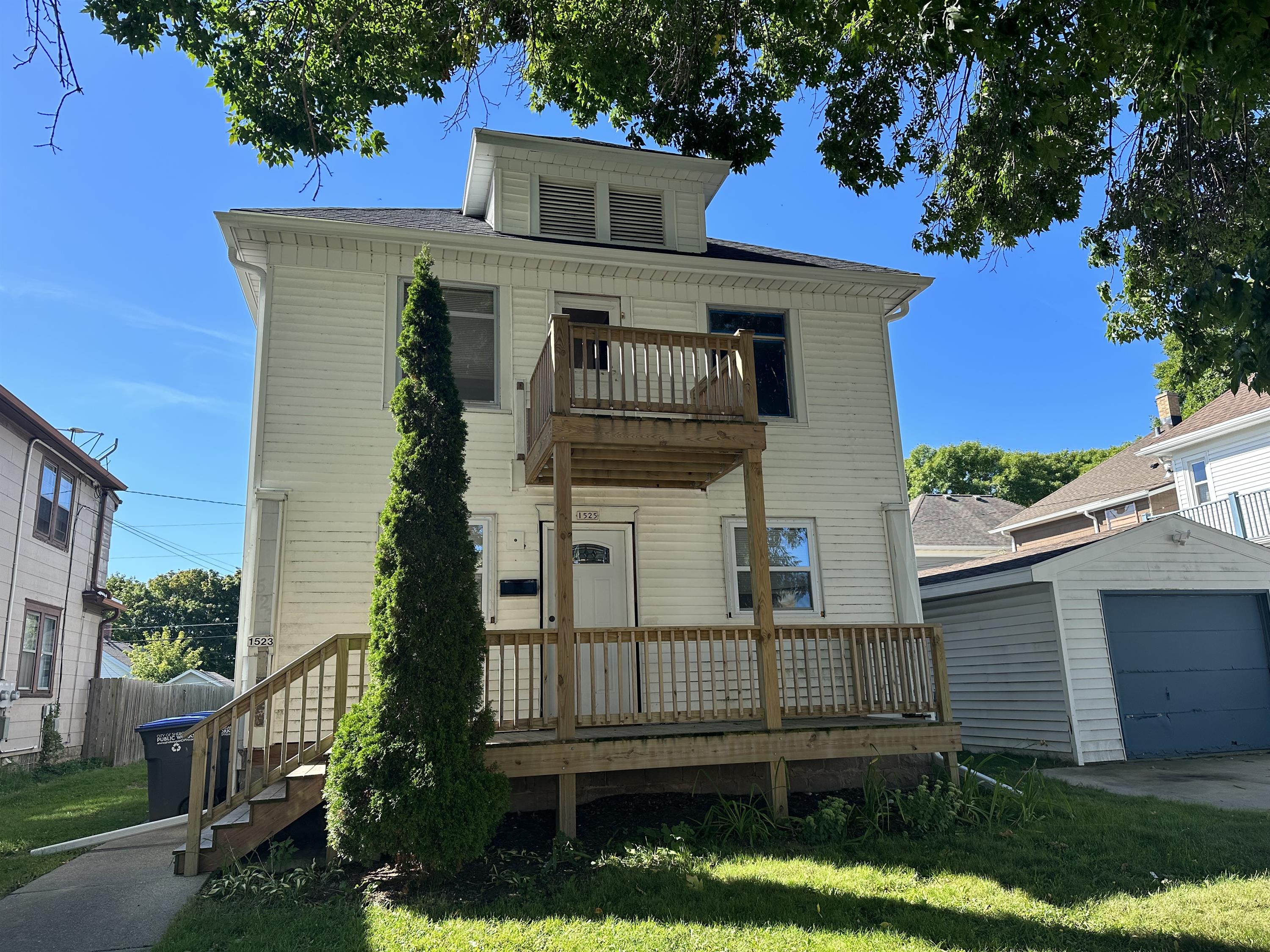 1525 Mehrtens Ave.